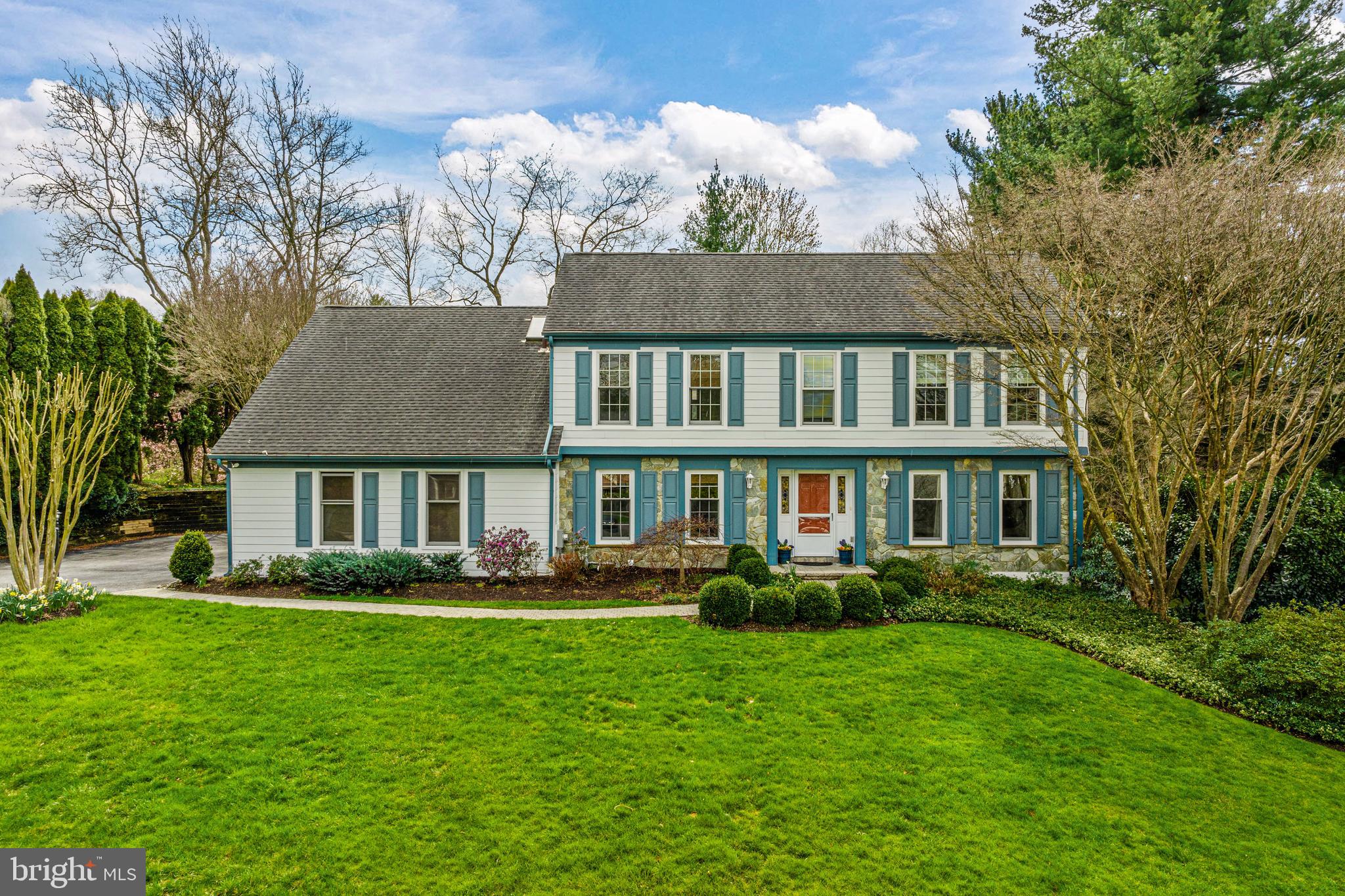 RADNOR CHASE - Residential