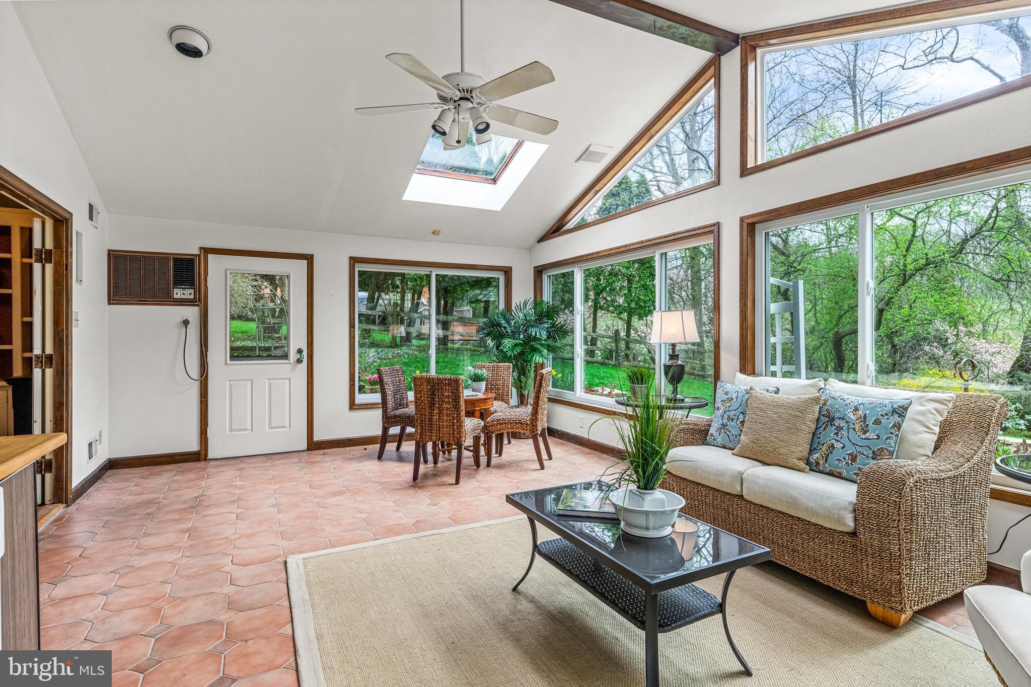 RADNOR CHASE - Residential