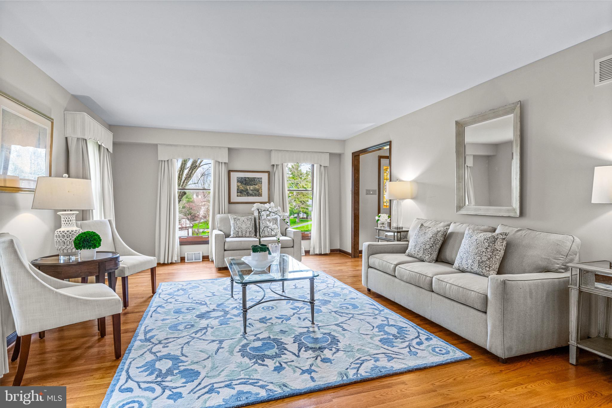 RADNOR CHASE - Residential