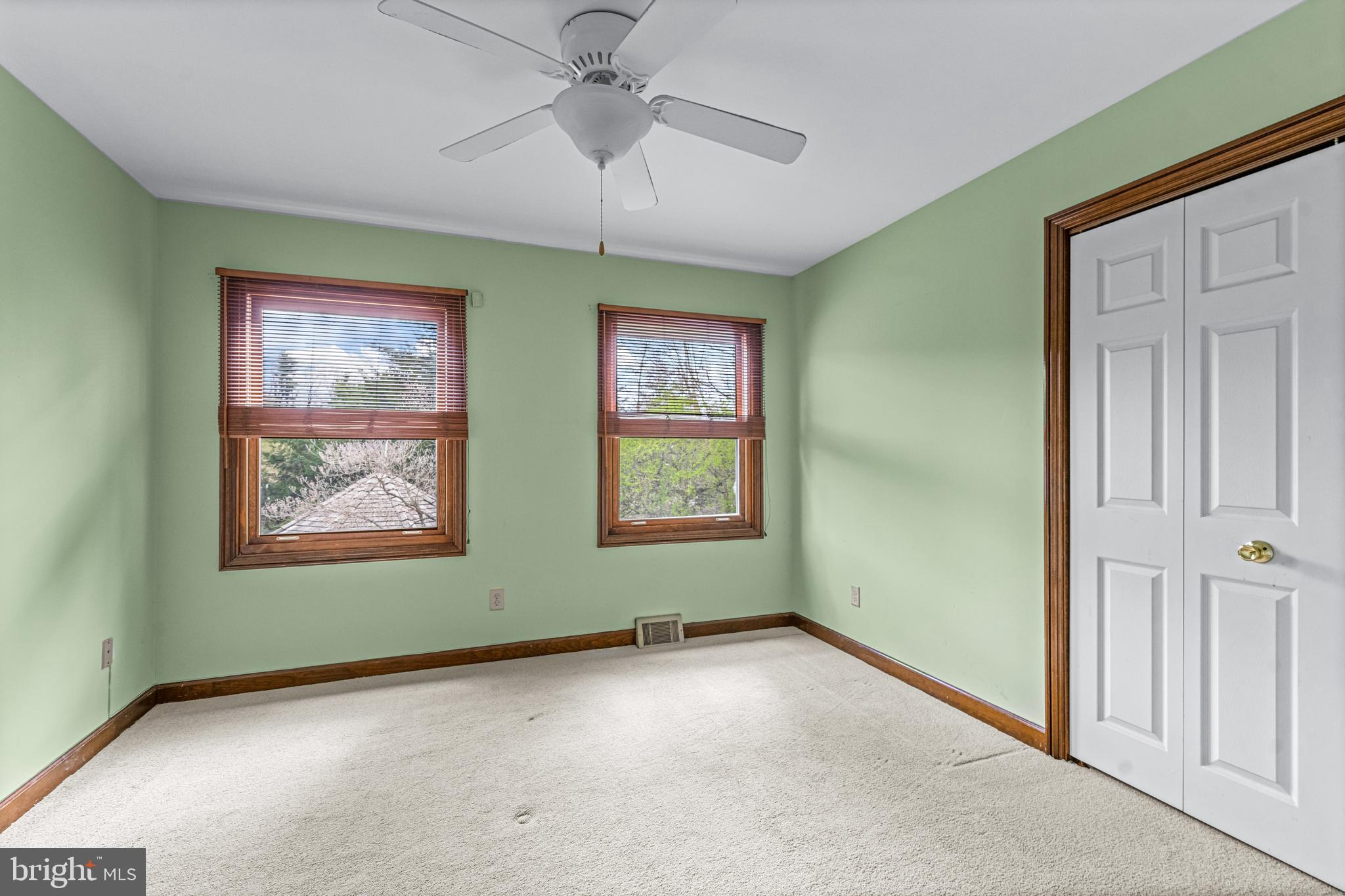 RADNOR CHASE - Residential