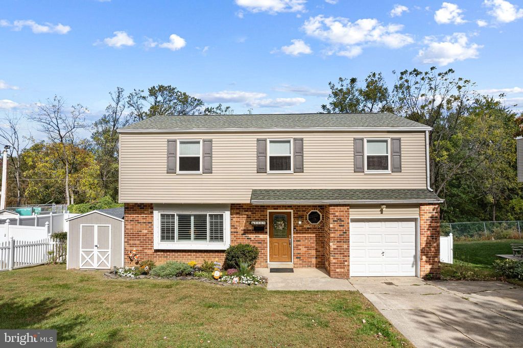 Photo of 8669 Steeple Drive, PHILADELPHIA, PA 19128 (MLS # PAPH2544194)