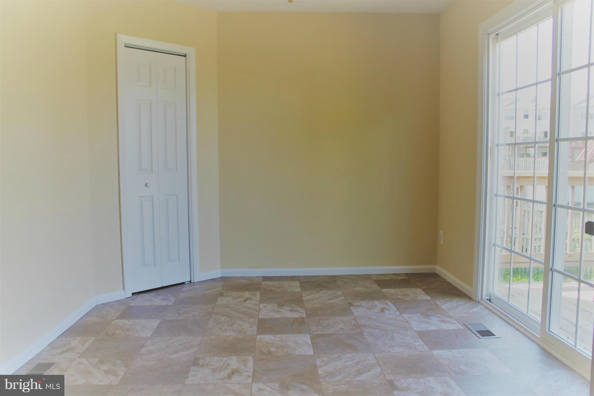 WOODBRIDGE CENTER - Residential