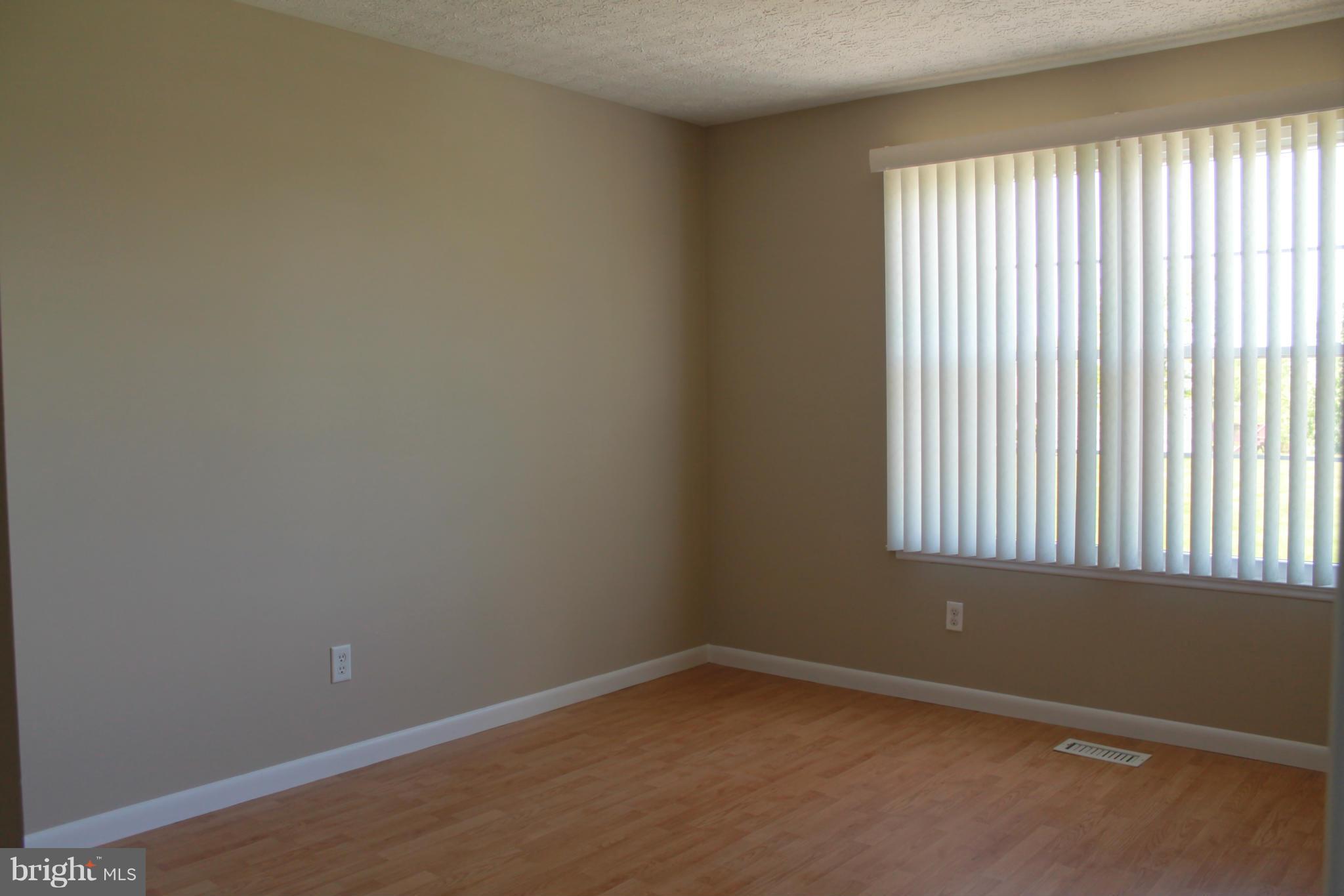 WOODBRIDGE CENTER - Residential