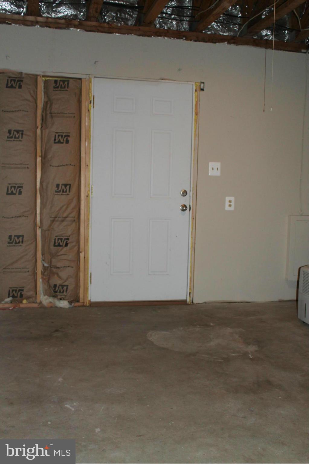 WOODBRIDGE CENTER - Residential