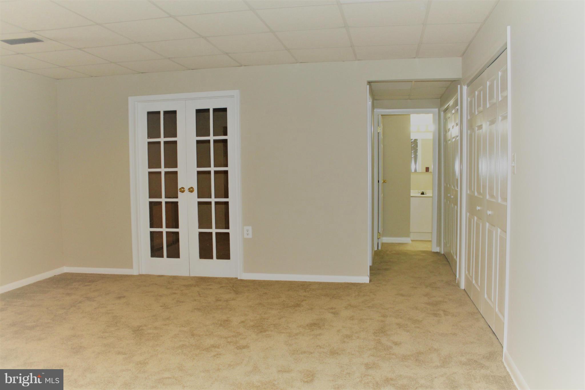 WOODBRIDGE CENTER - Residential