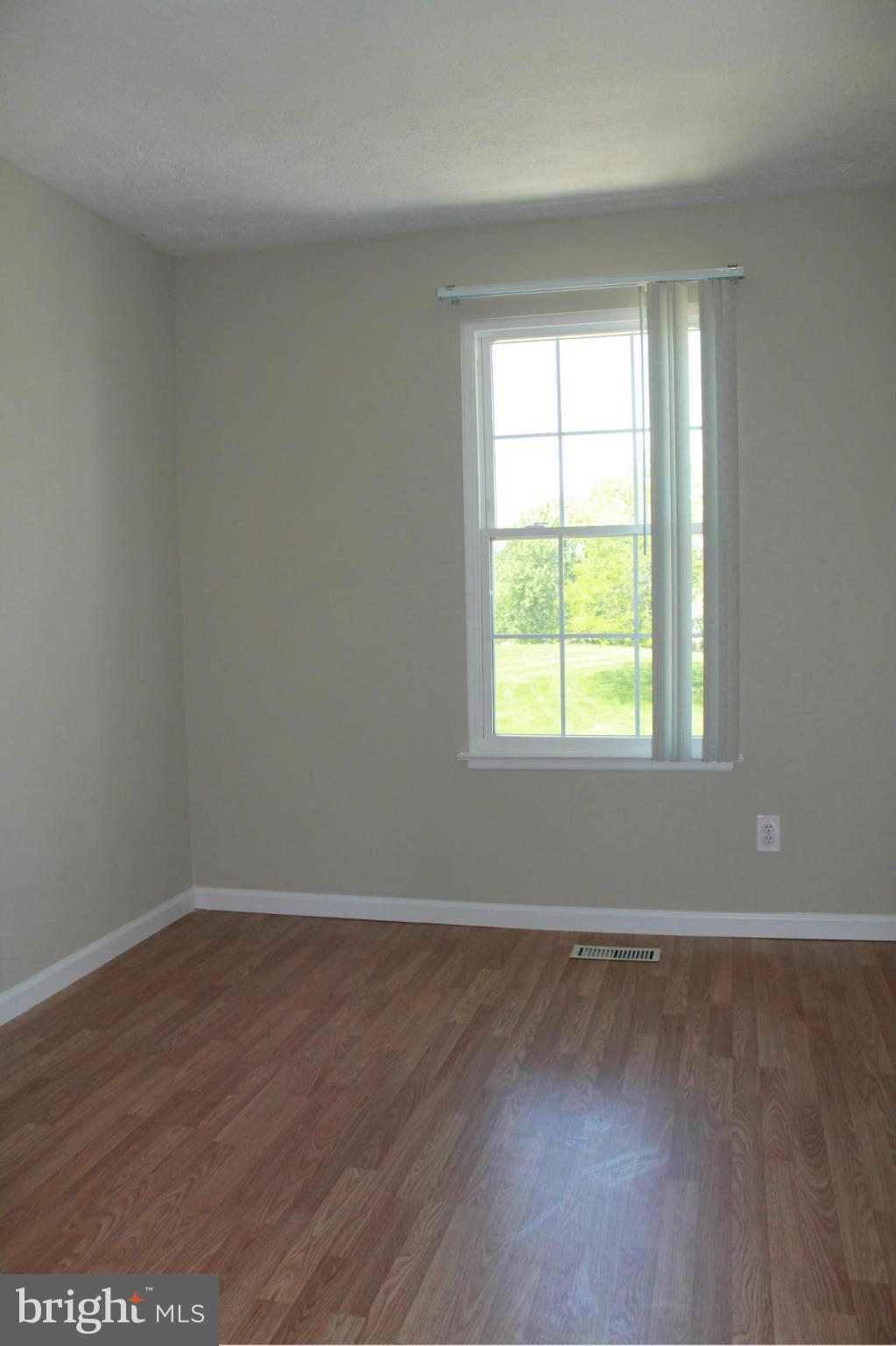 WOODBRIDGE CENTER - Residential