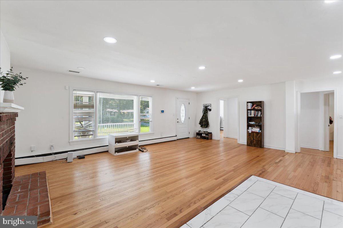 E L DAVIS - Residential