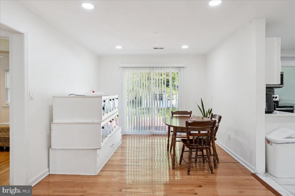 E L DAVIS - Residential