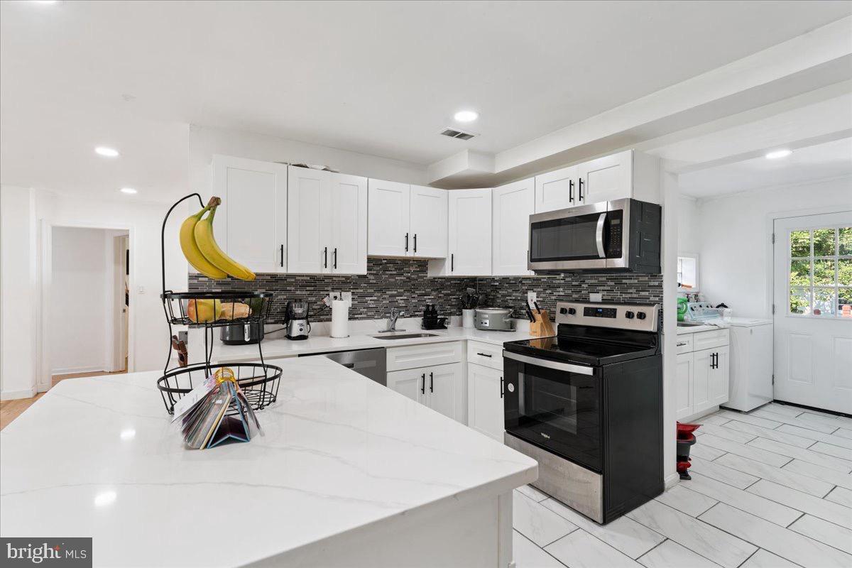 E L DAVIS - Residential