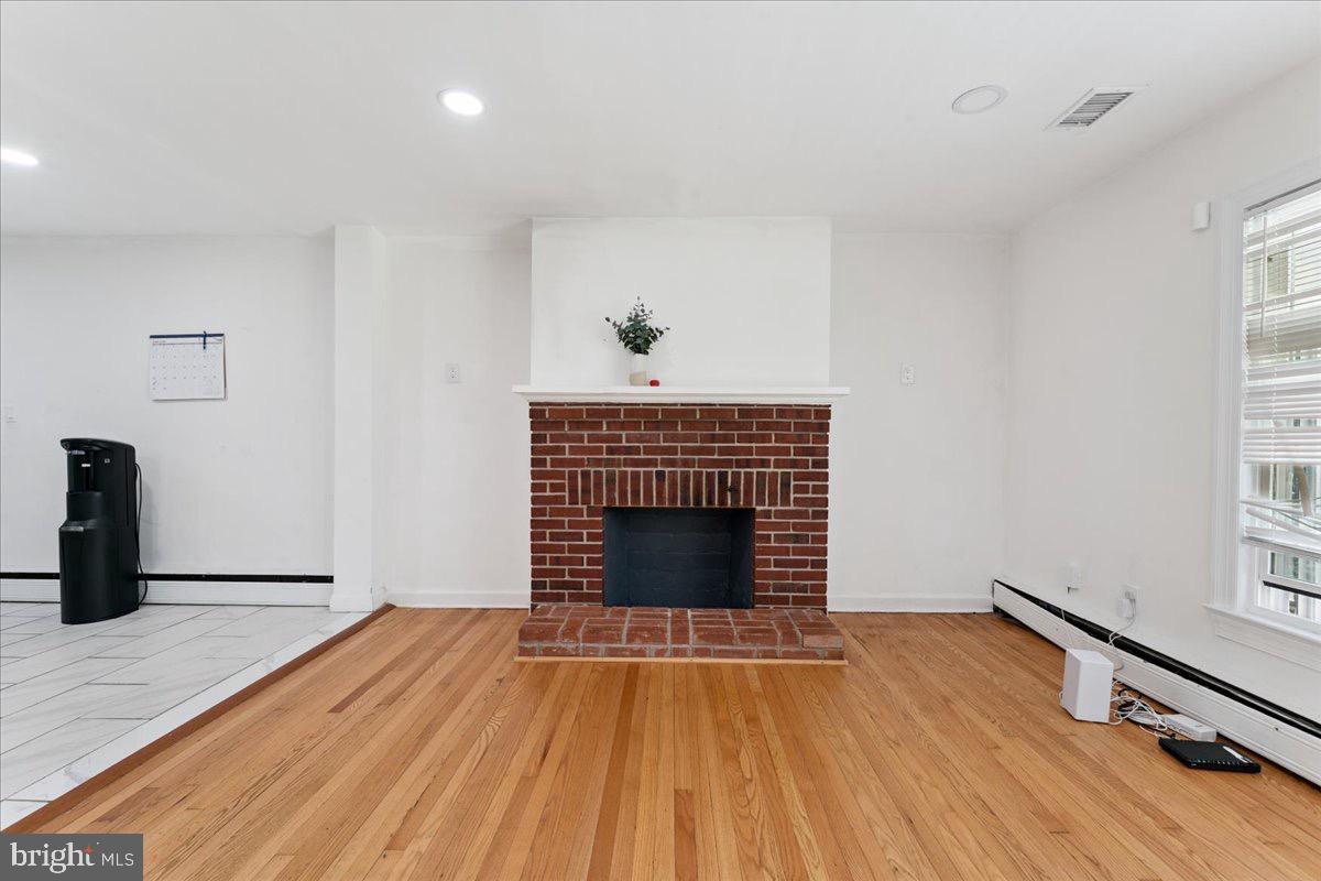 E L DAVIS - Residential