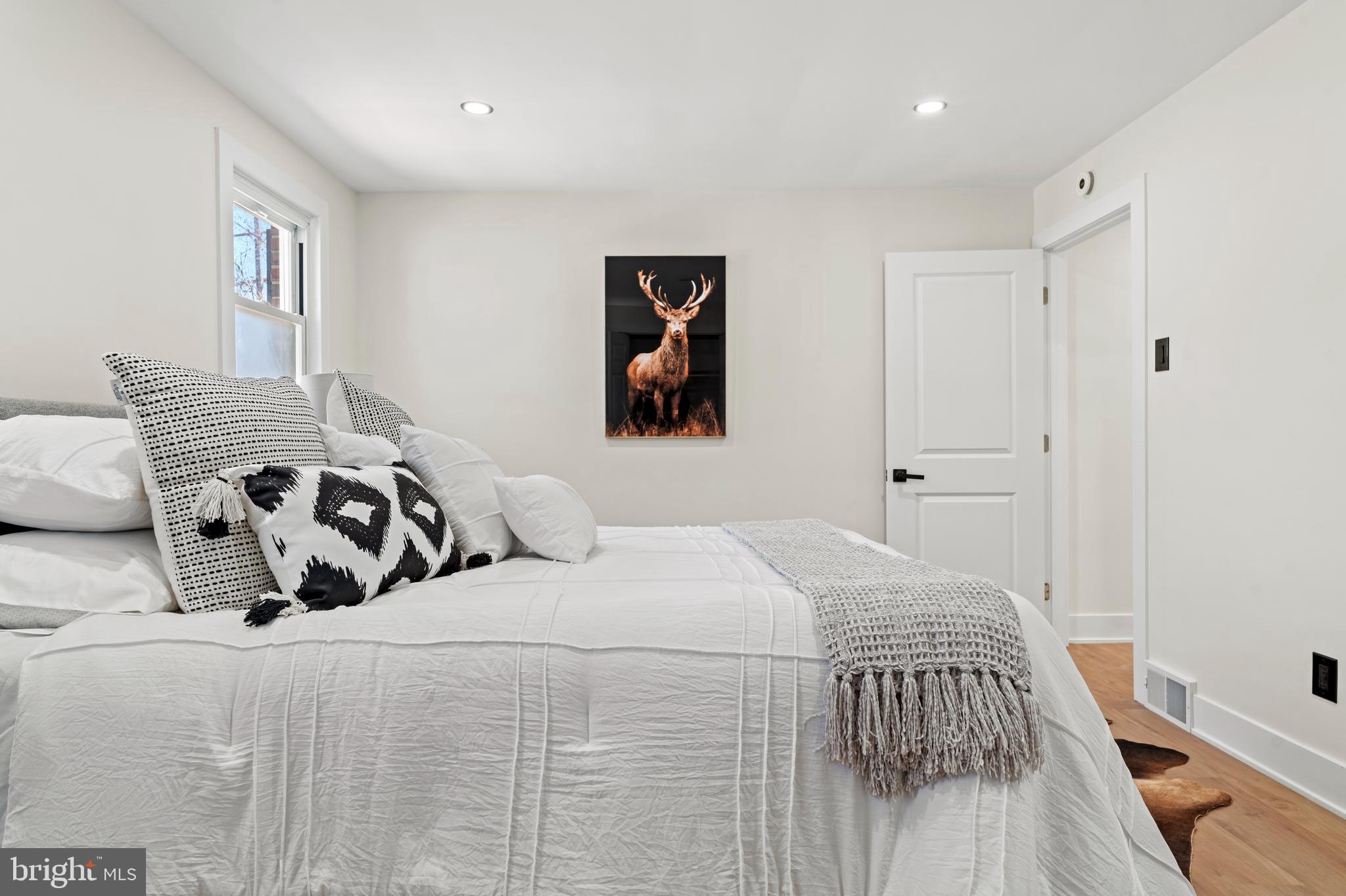 ENFIELD - Residential