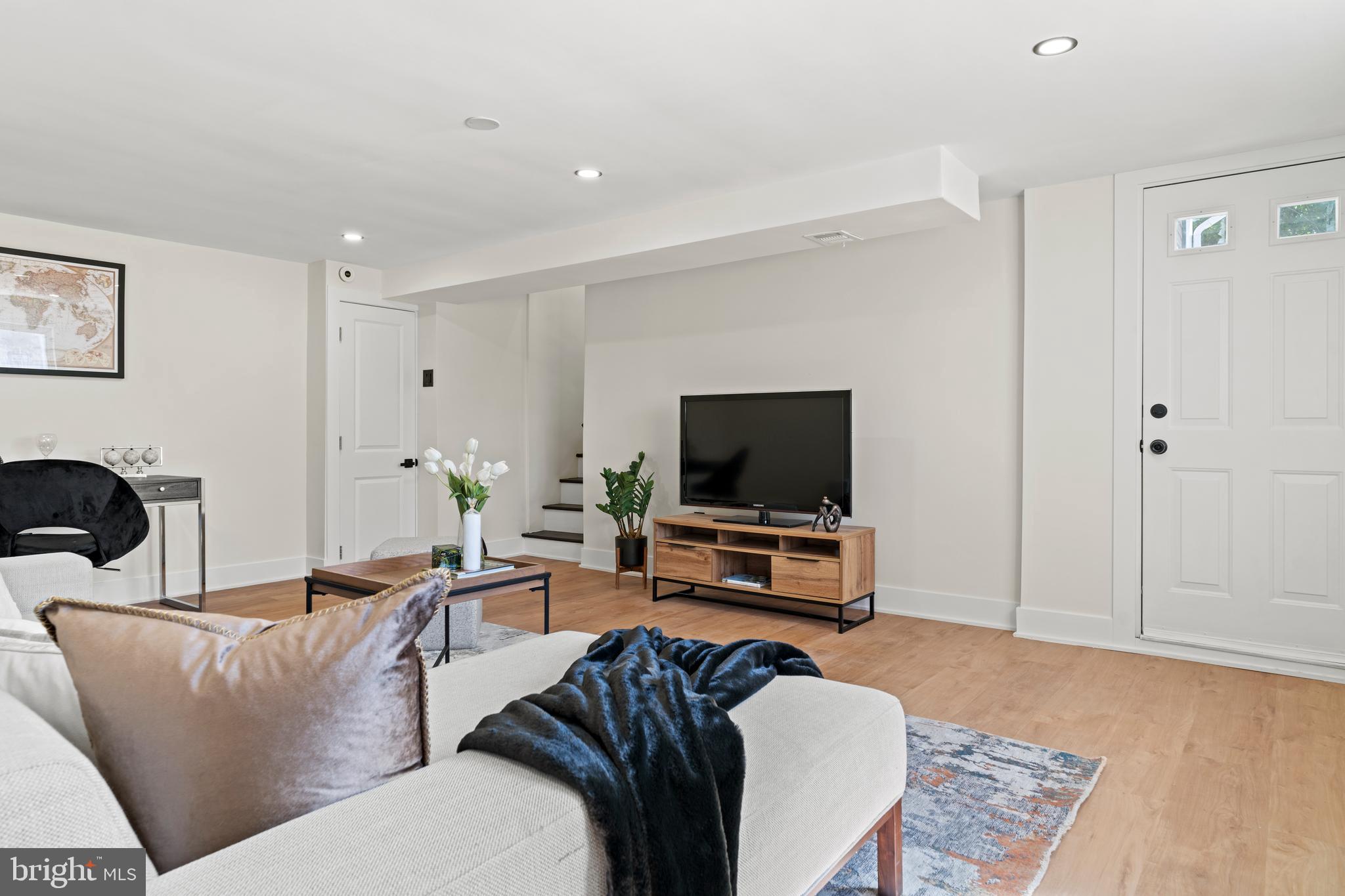 ENFIELD - Residential