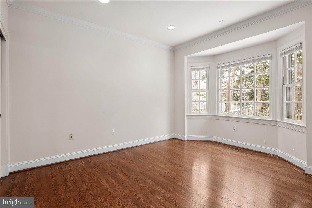 WASHINGTON WOODS POTOMAC - Residential