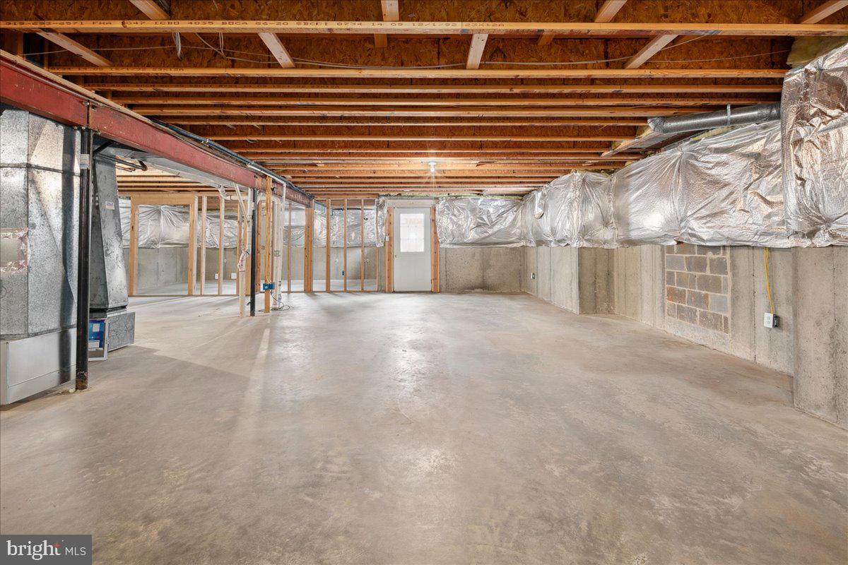 WASHINGTON WOODS POTOMAC - Residential