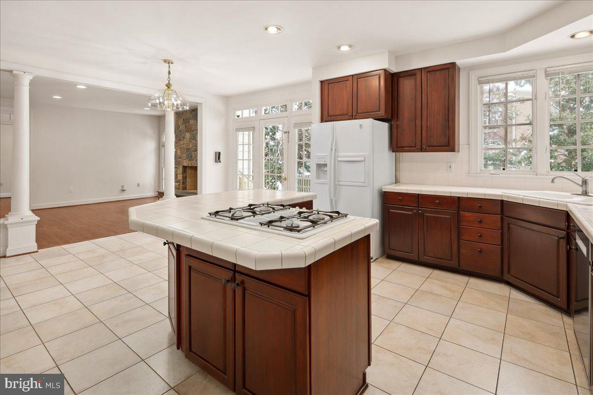 WASHINGTON WOODS POTOMAC - Residential