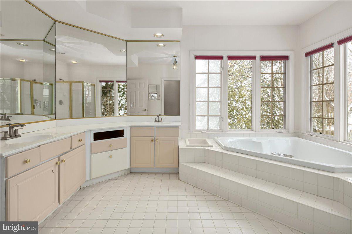 WASHINGTON WOODS POTOMAC - Residential