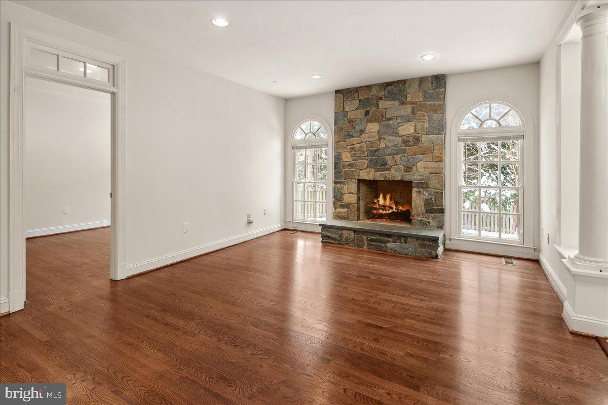 WASHINGTON WOODS POTOMAC - Residential