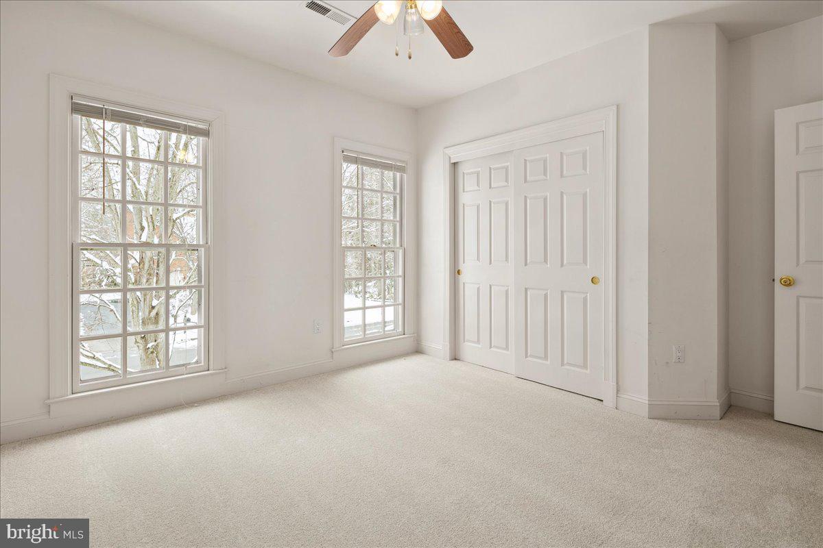 WASHINGTON WOODS POTOMAC - Residential