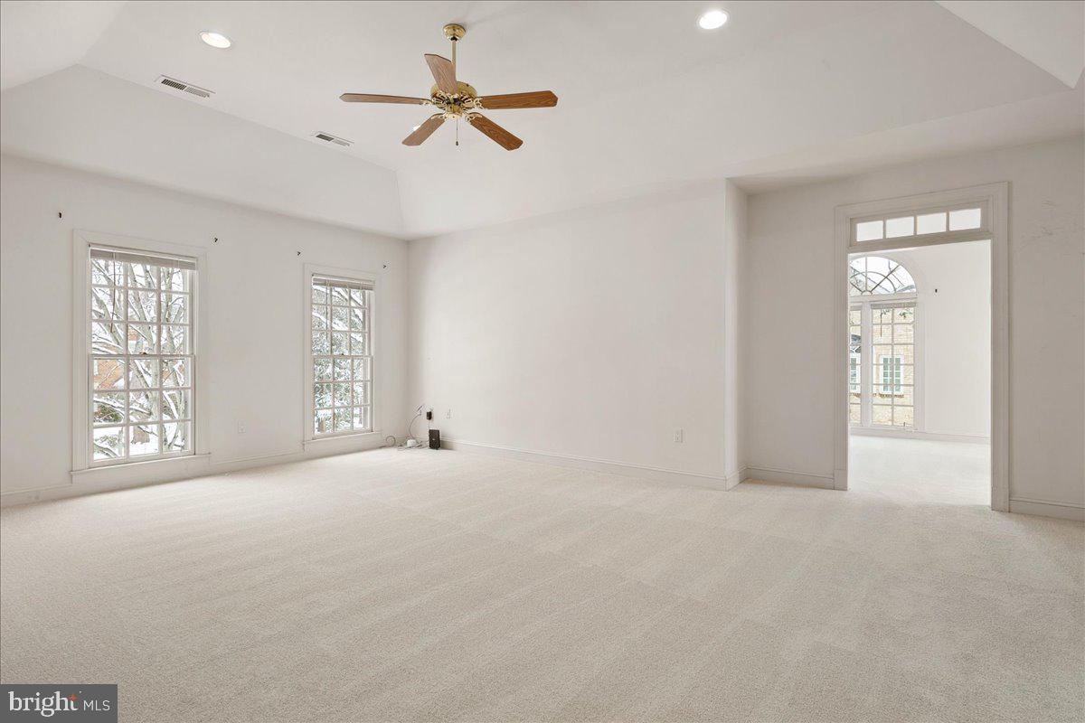 WASHINGTON WOODS POTOMAC - Residential