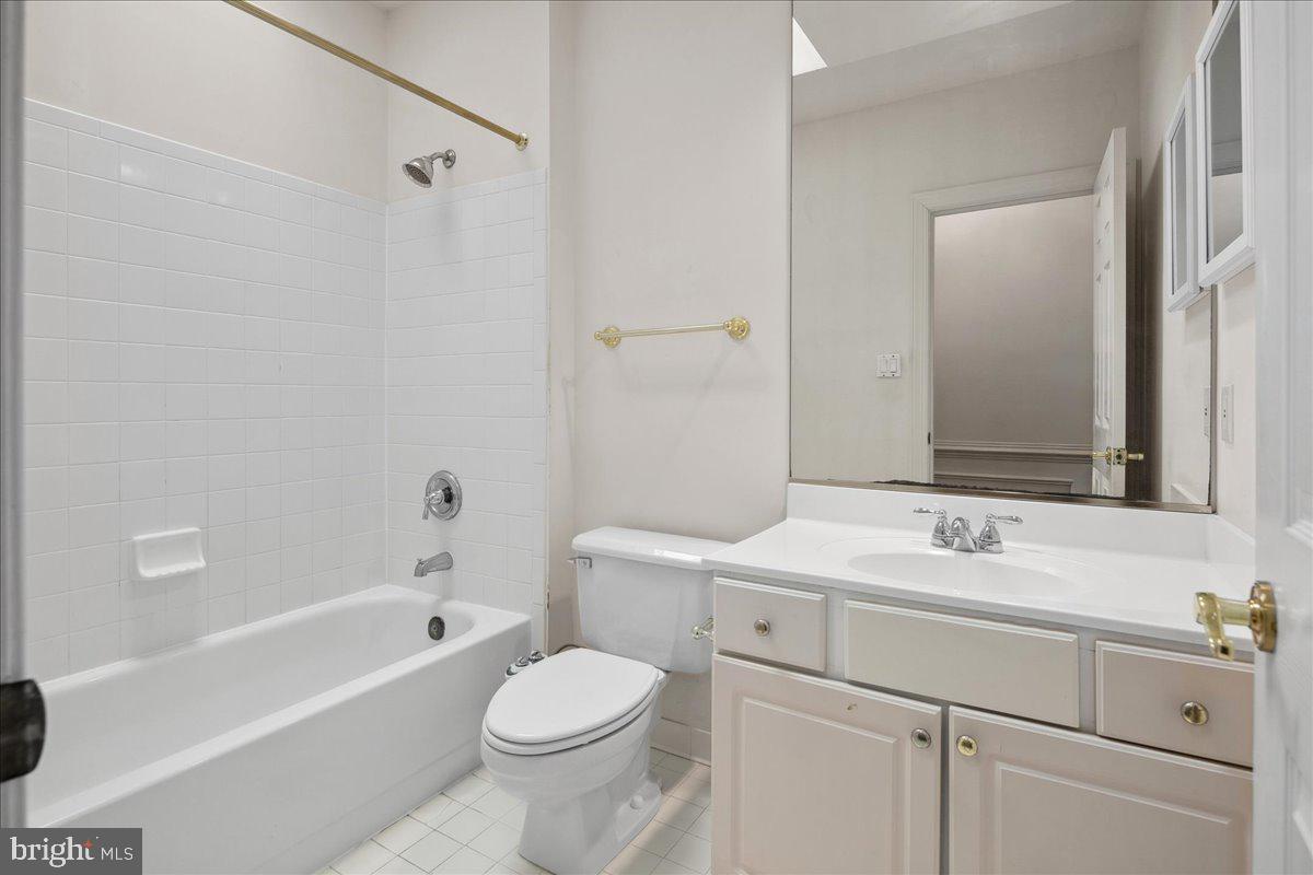 WASHINGTON WOODS POTOMAC - Residential