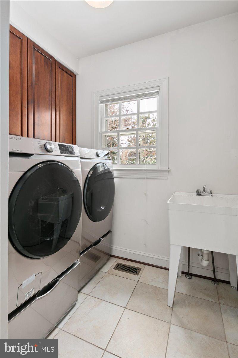 WASHINGTON WOODS POTOMAC - Residential