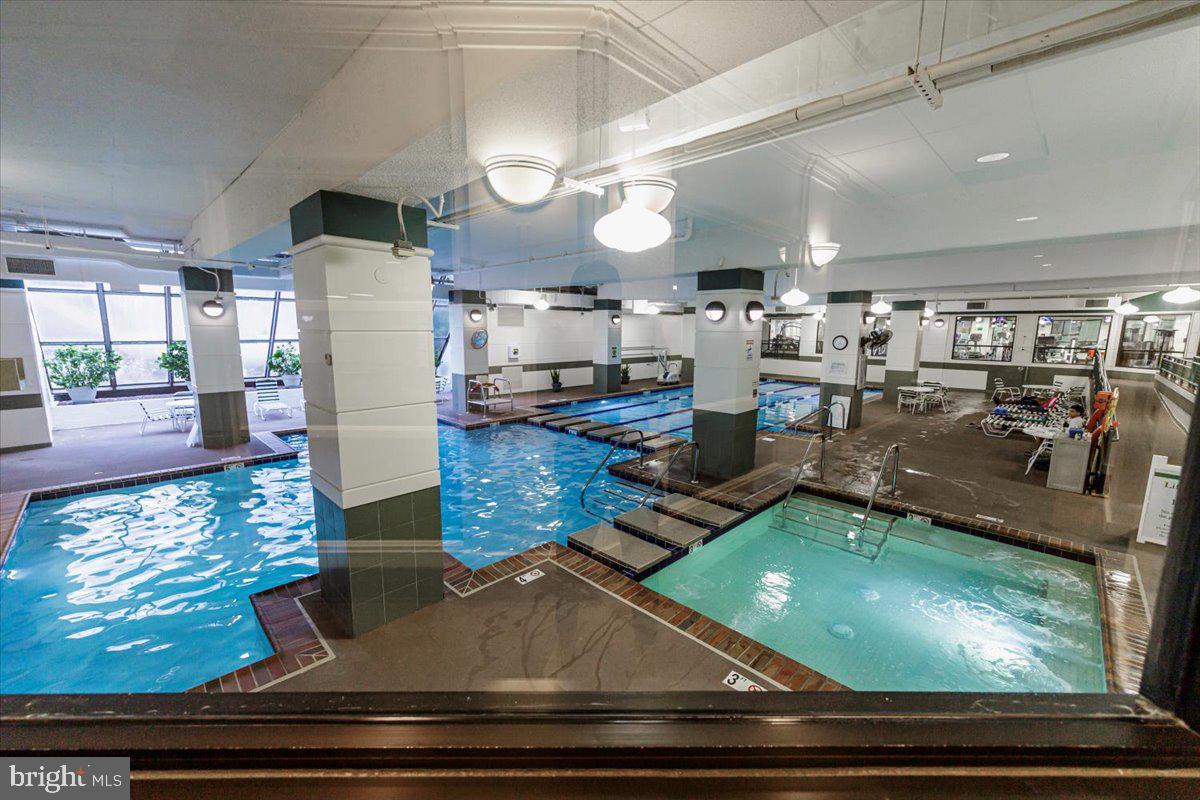 WATERGATE AT LANDMARK - Residential