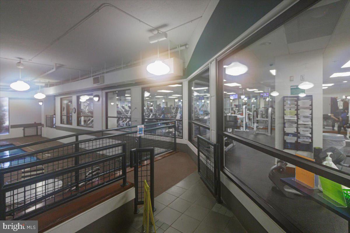 WATERGATE AT LANDMARK - Residential