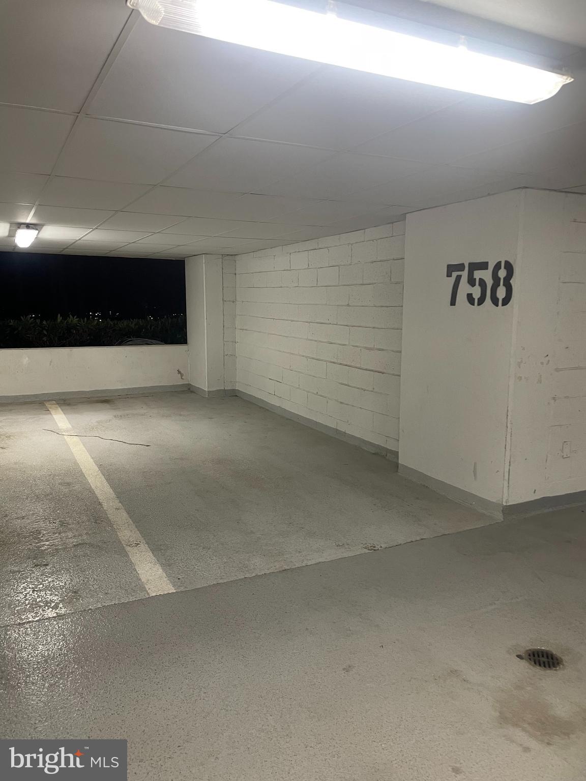 WATERGATE AT LANDMARK - Residential