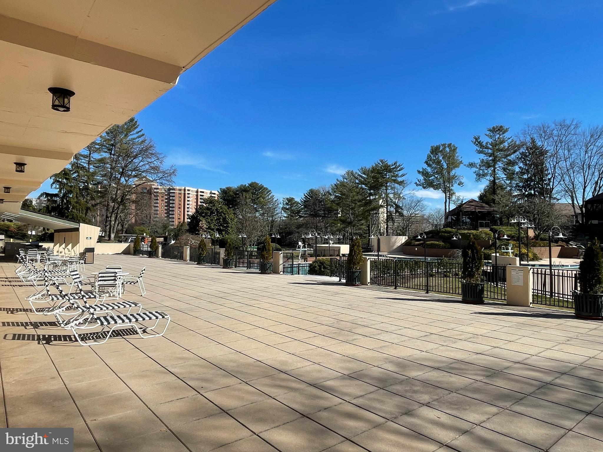 WATERGATE AT LANDMARK - Residential