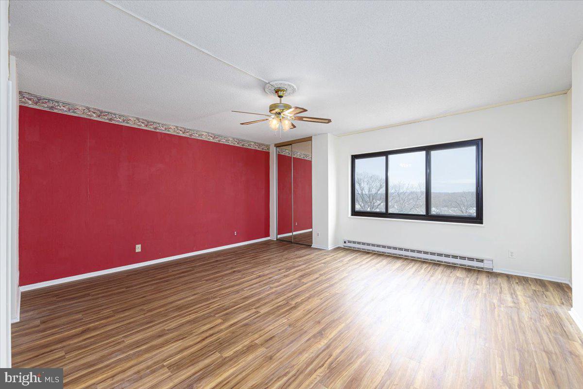 WATERGATE AT LANDMARK - Residential