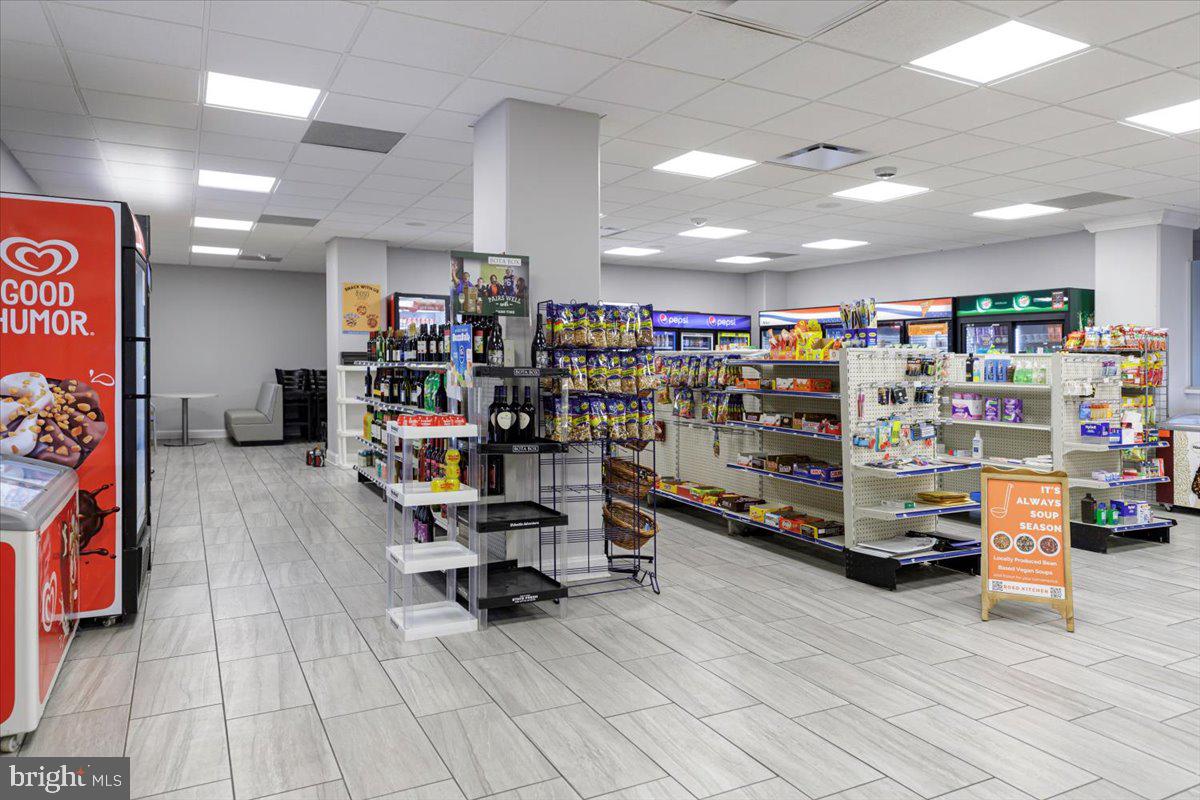 WATERGATE AT LANDMARK - Residential