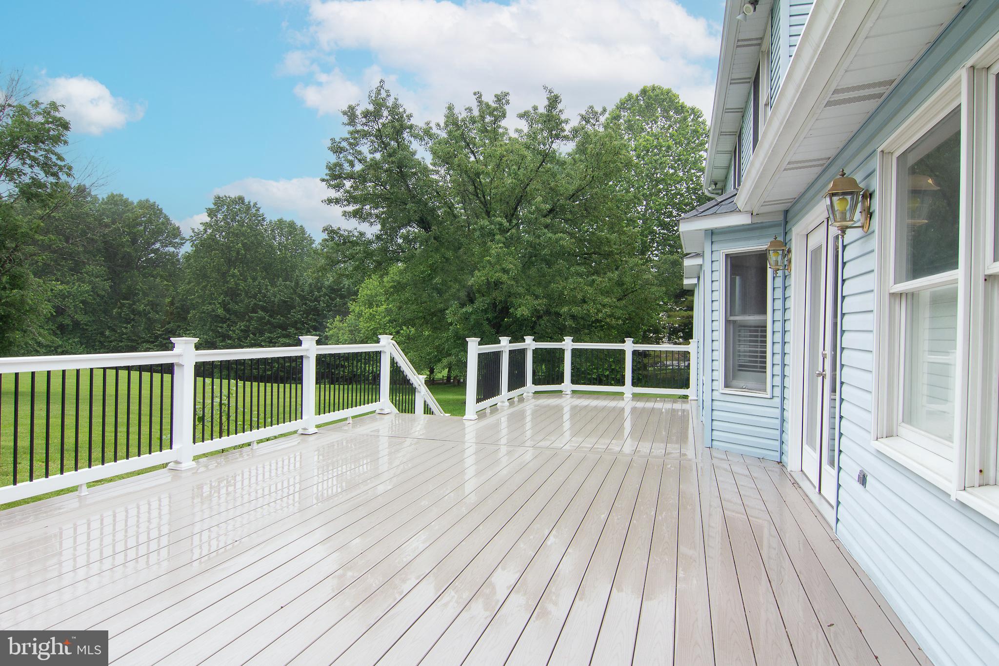 11 LIBERTY RIDGE COURT