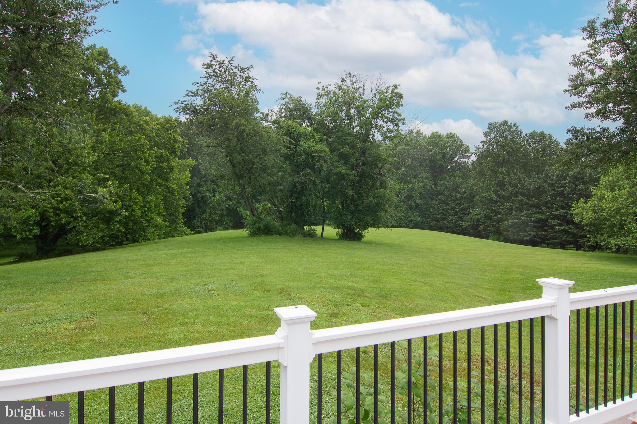 11 LIBERTY RIDGE COURT