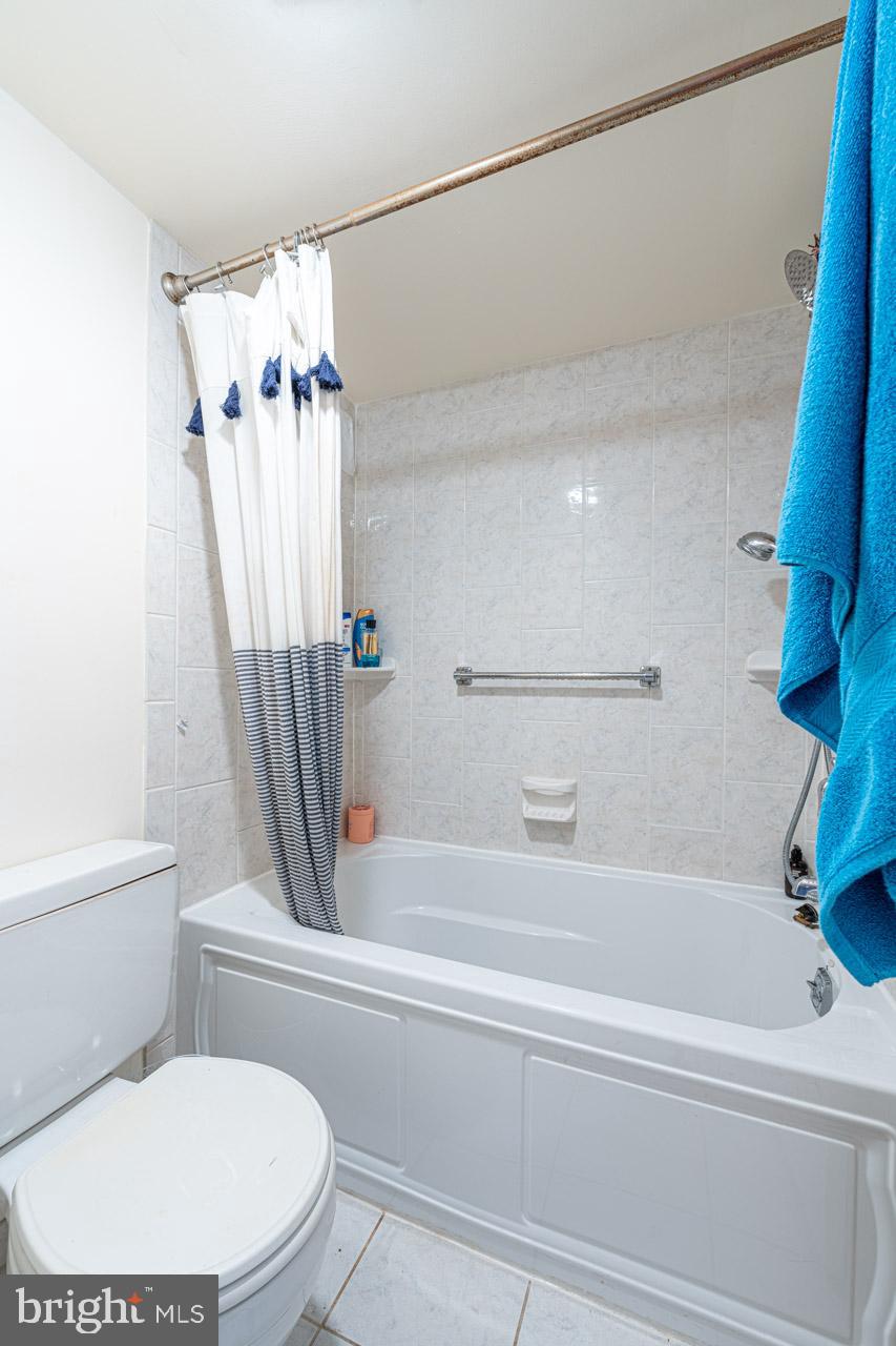 PARC EAST - Residential Lease