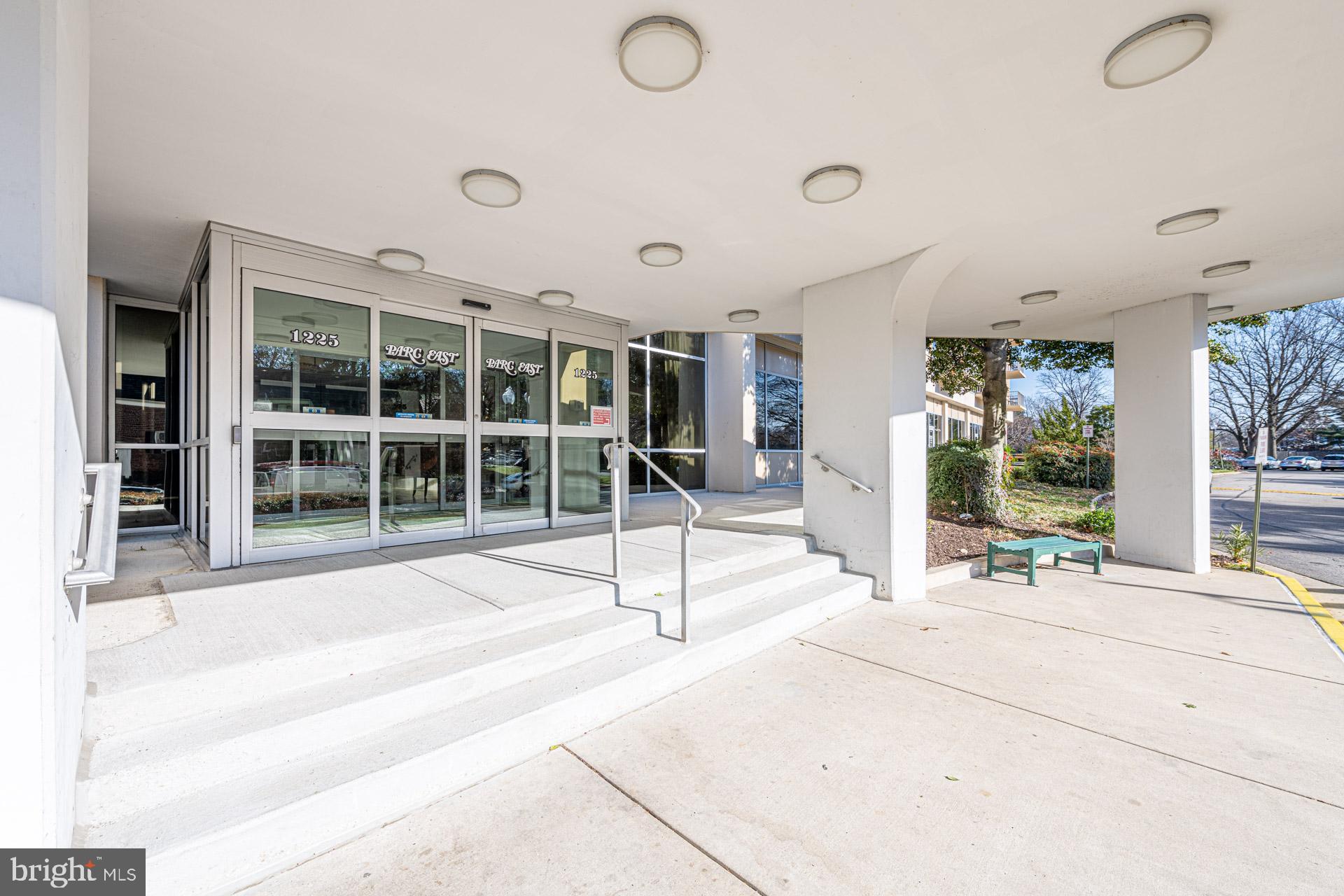 PARC EAST - Residential Lease