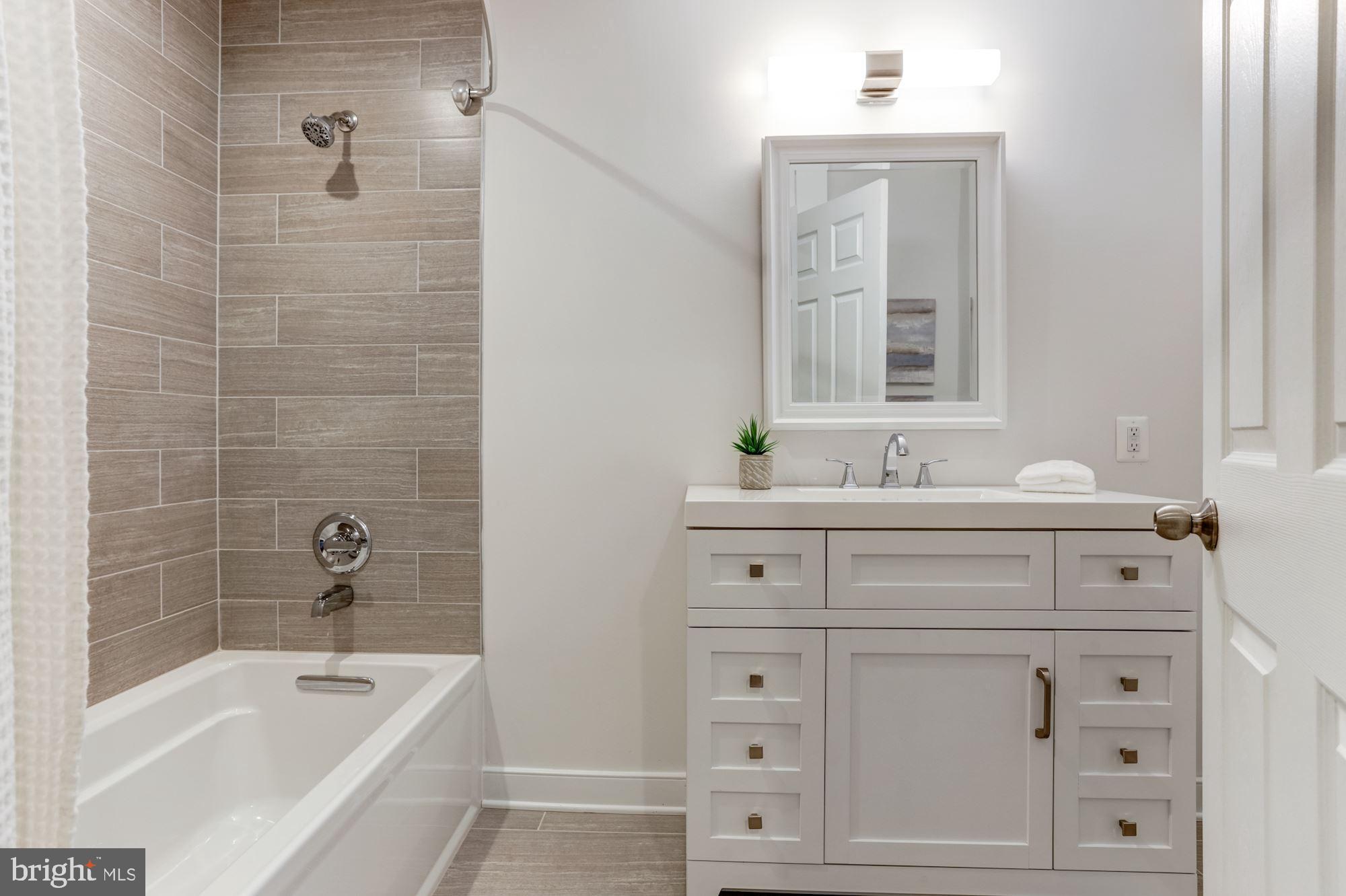 BAY RIDGE - Residential