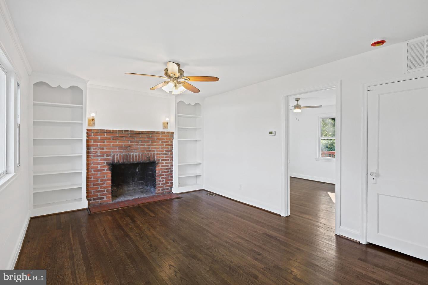 423 INGLESIDE AVENUE