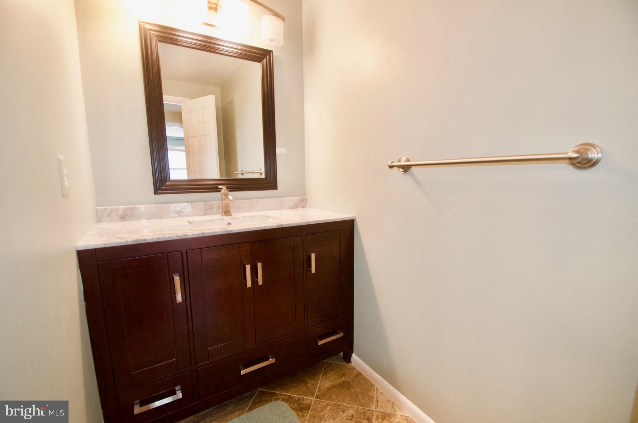 CARDINAL GLEN - Residential