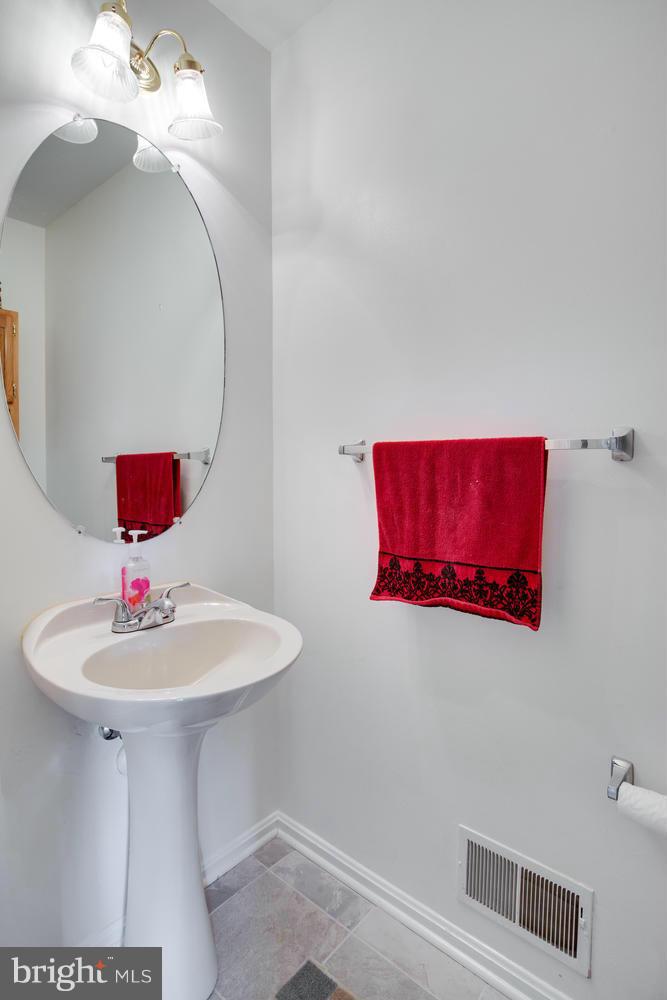 QUAIL RUN - Residential Lease