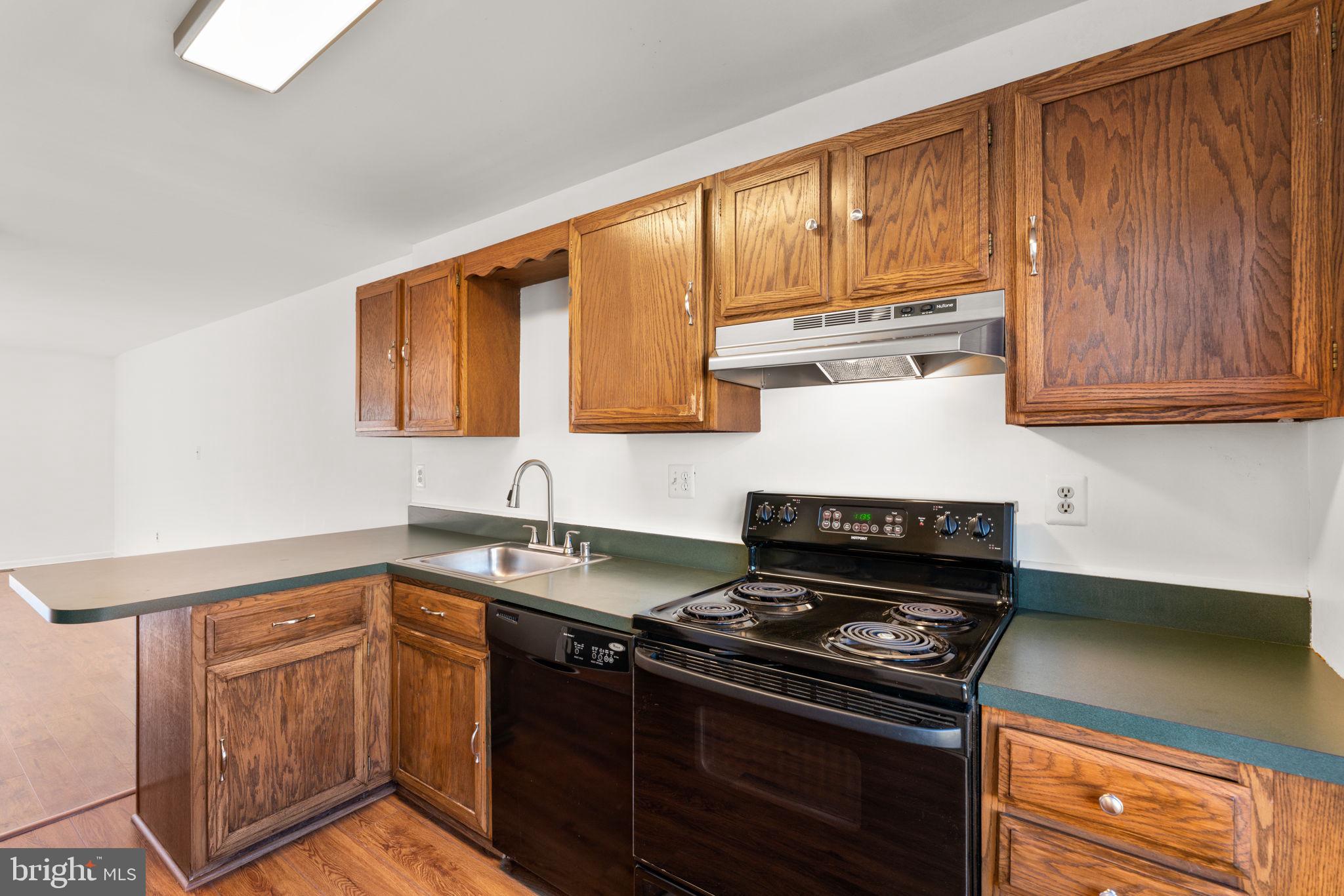 RICHARDSON MEWS - Residential