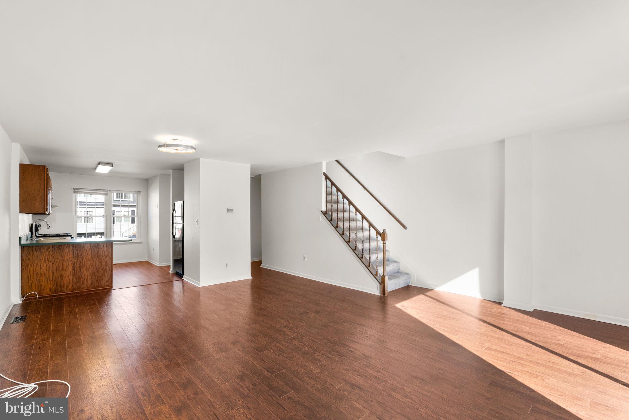 RICHARDSON MEWS - Residential