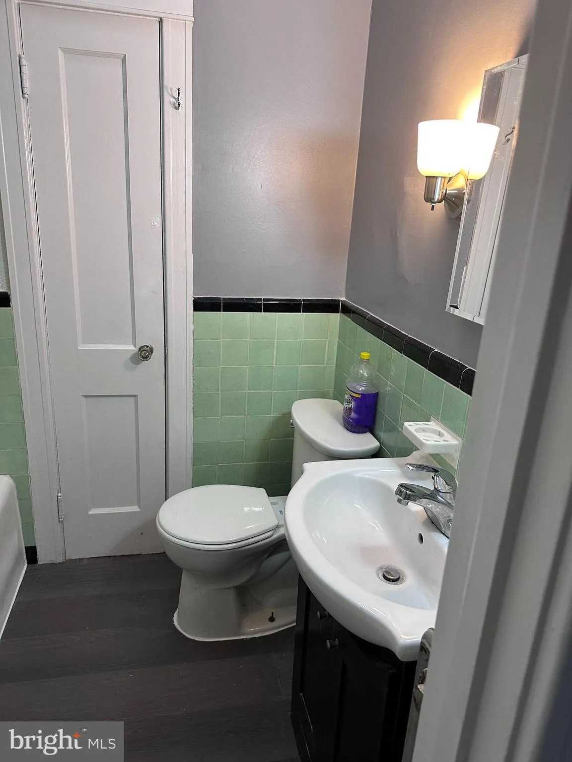 Philadelphia, Pennsylvania 19144, United States, 2 Bedrooms Bedrooms, ,1 BathroomBathrooms,Residential,Active,40374