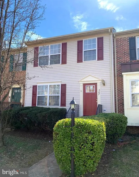 207 Regina Lane, Fredericksburg, VA MLS: VAST2037008