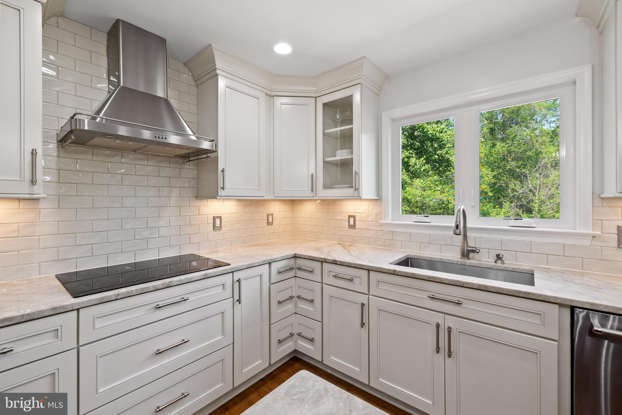 DRANESVILLE ESTATES - Residential