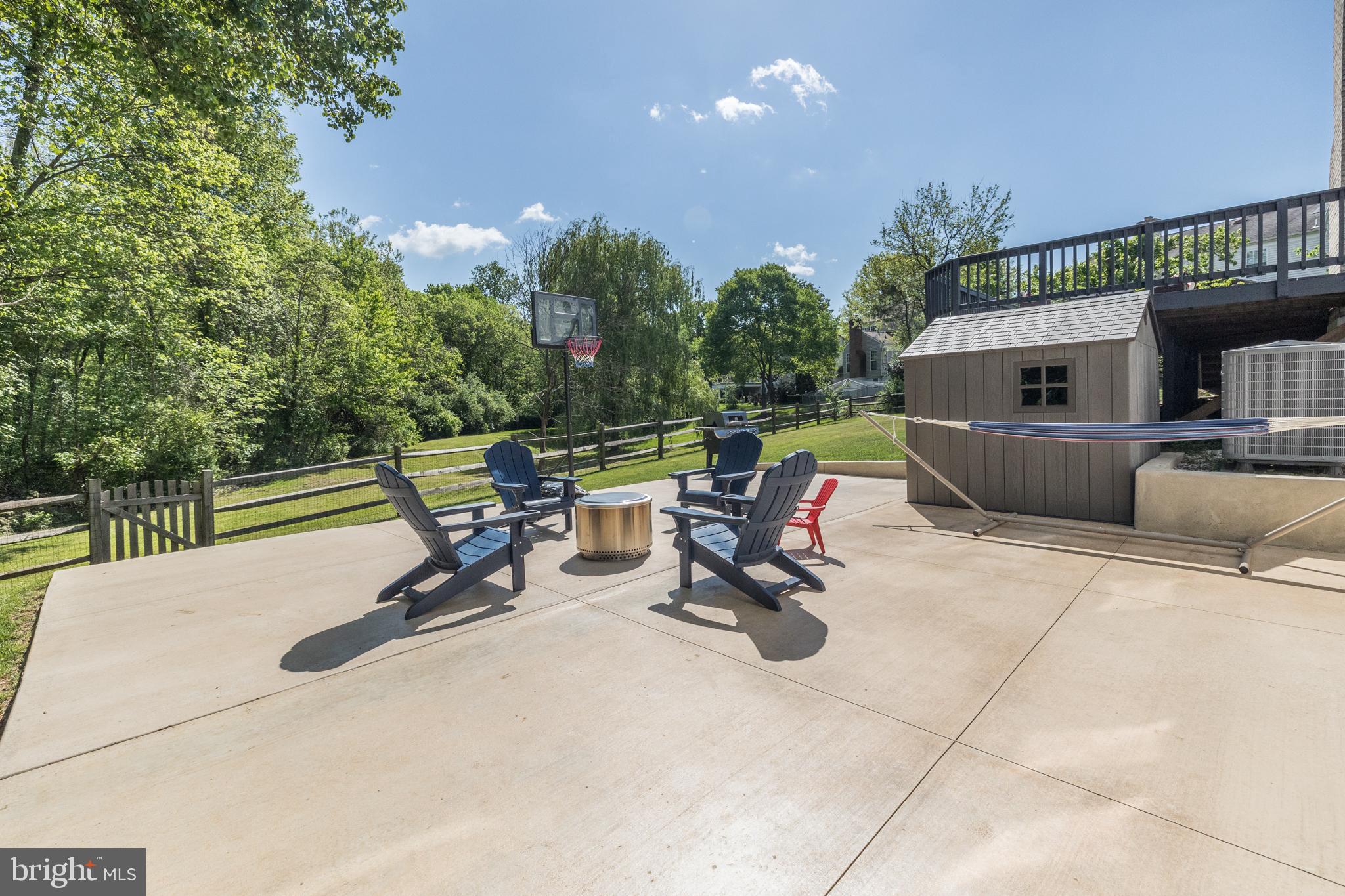 DRANESVILLE ESTATES - Residential