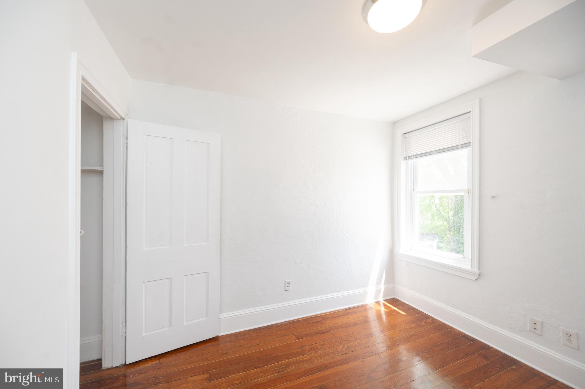 GERMANTOWN (EAST) - Residential