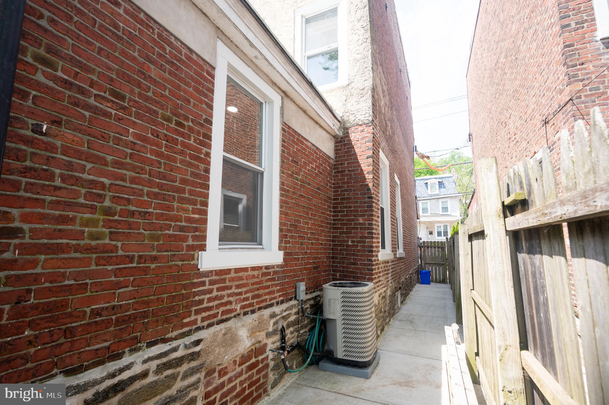 GERMANTOWN (EAST) - Residential