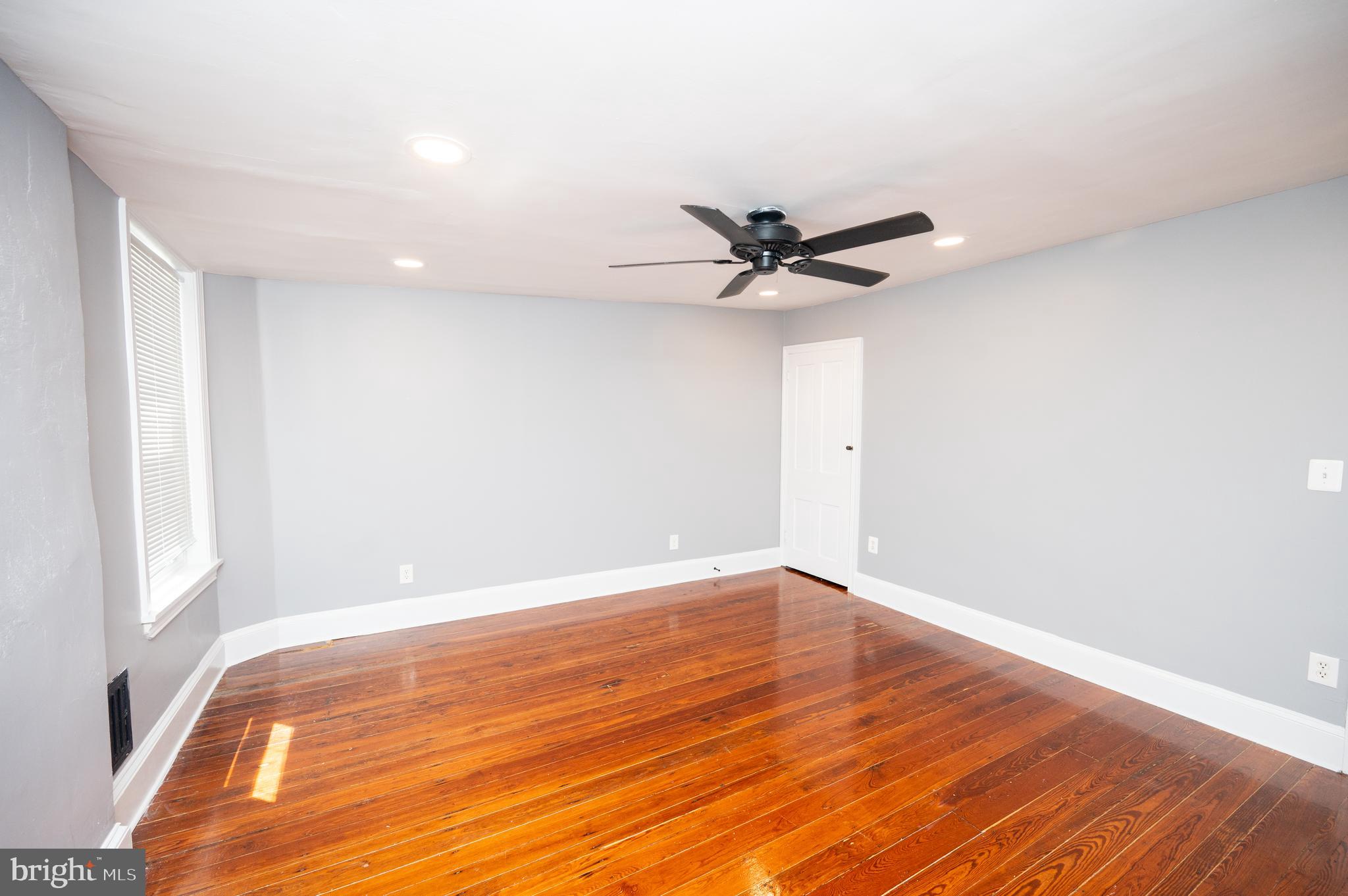 GERMANTOWN (EAST) - Residential