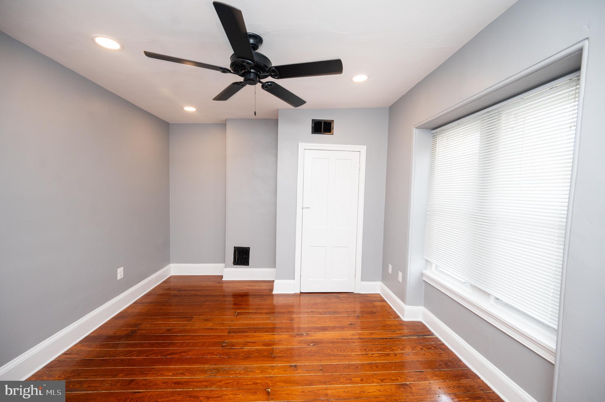 GERMANTOWN (EAST) - Residential