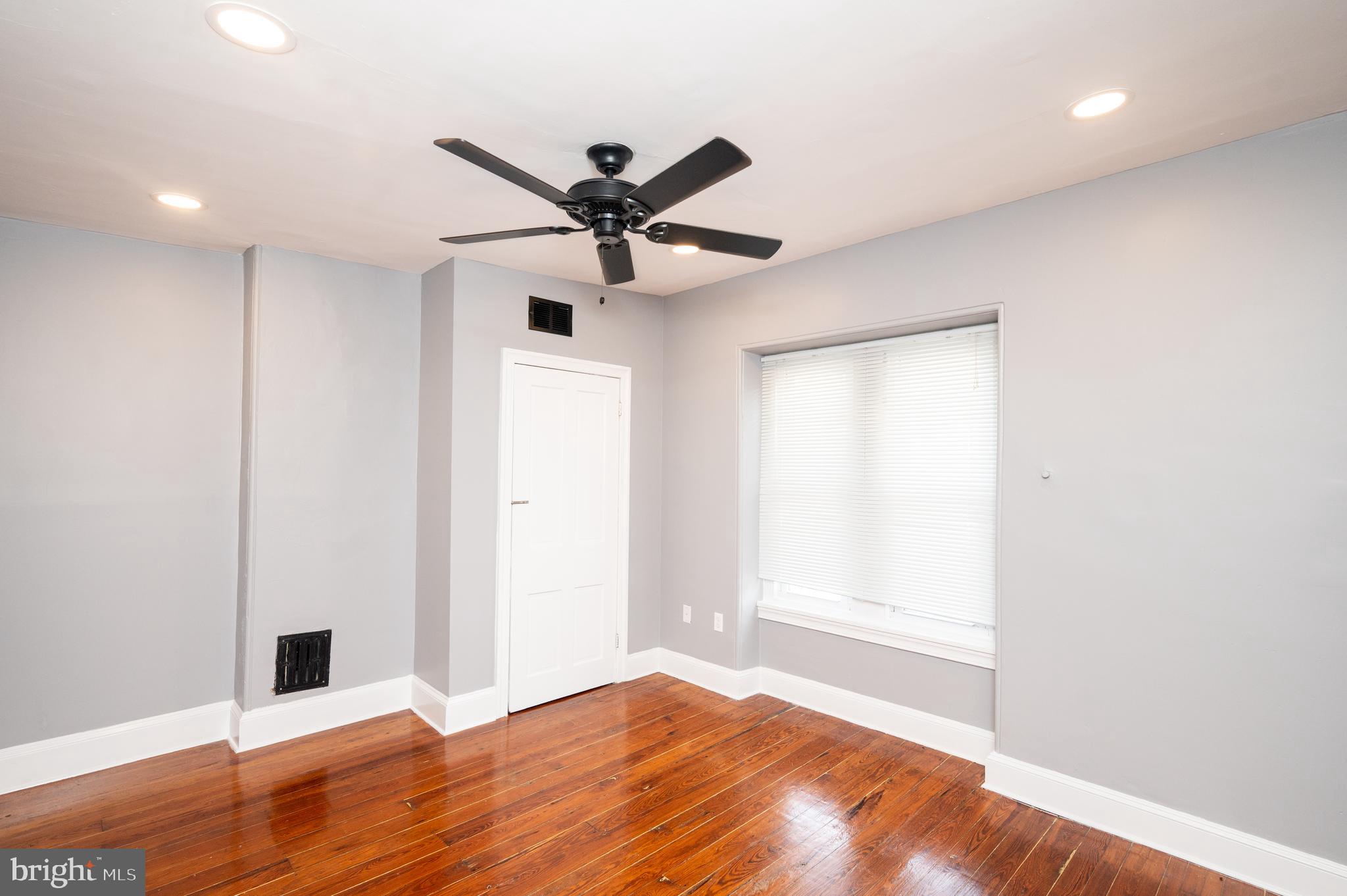 GERMANTOWN (EAST) - Residential